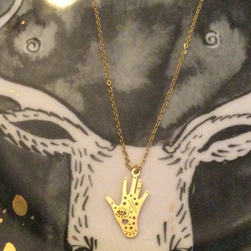 New Mystical Hand Layering Necklace 35$
